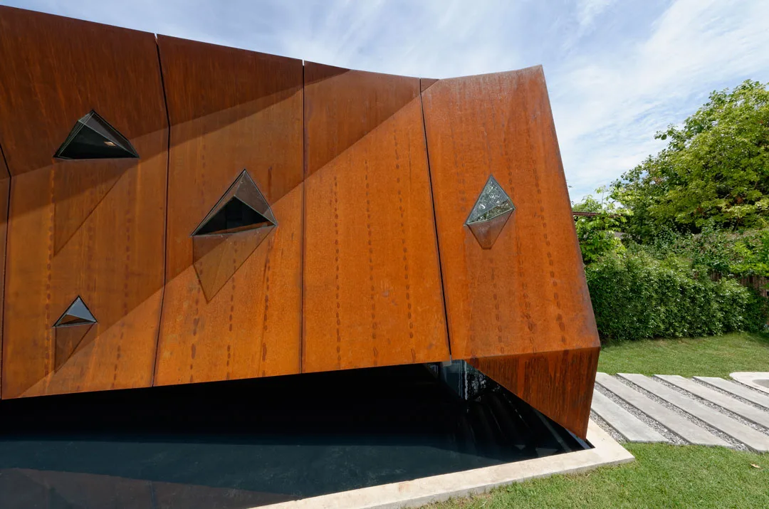 Diamonds &&nbsp;Rust